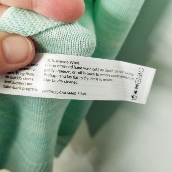 Eileen Fisher NWOT  Merino Wool Mint Knit Side Slits Size Medium - Picture 6 of 9